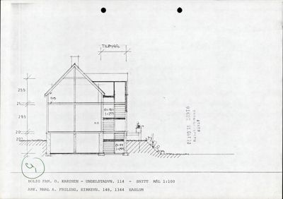 Snittegning av en bolig som viser konstruksjonen, høyder og trappetrinn.