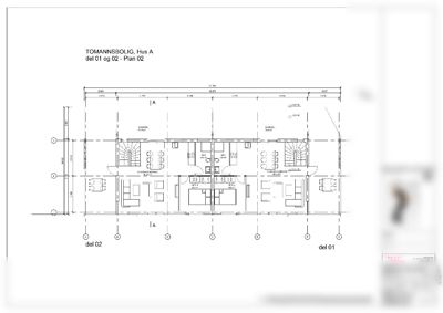 Etasjeplan (Plan 02) for tomannsbolig, som viser romfordeling, møblering og dimensjoner.