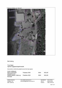 Historisk flyfoto av et område med overlagte grenser og eiendomsgrenser, som viser bygningsplassering i forhold til nabolag.