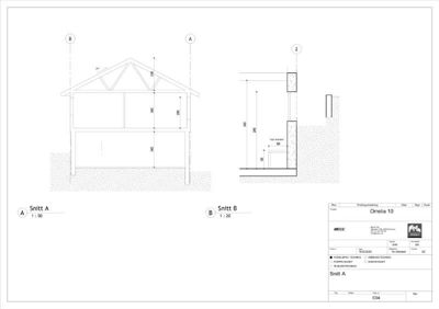 Snittegning (Snitt A og Snitt B) som viser tverrsnittet av en bygning, inkludert takkonstruksjon, veggtykkelse og grunnplan.