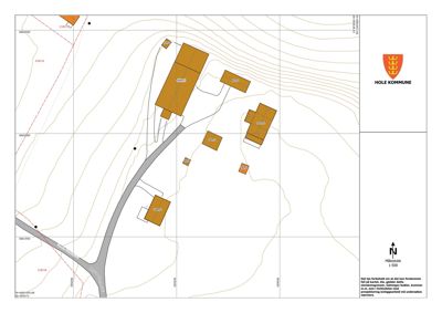 Situasjonsplan som viser tomtens beliggenhet, omgivende vegnett, høydekurver og nabobebyggelse.