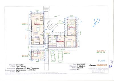 Etasjeplan (PLAN 1) som viser romfordeling, mål og areal for en utleiehytte.