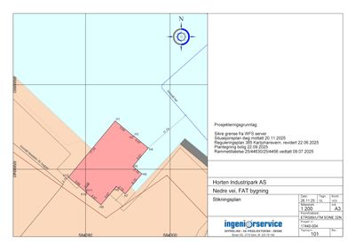 Stikningsplan som viser bygningens plassering (rødt) i forhold til nabogranser og veier.