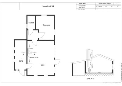 Etasjeplan for en bolig med romfordeling (stue, gang, soverom, toalett) og et snitt (Snitt A-A) som viser takhøyde og takform.