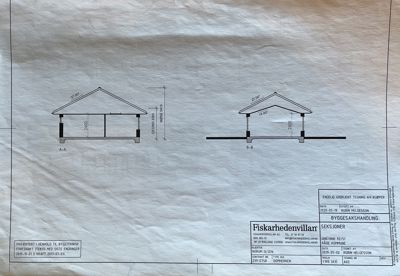Snittegning (A-A og B-B) av en seksjonerhus med mål og konstruksjonsdetaljer.