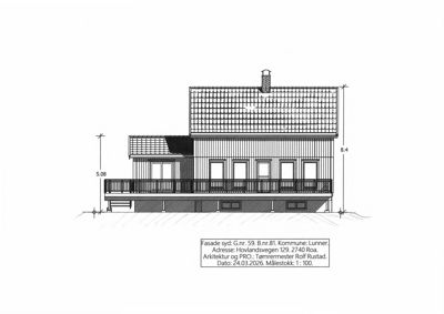 Fasadetegning (opprikk) av en bygning sett fra syd, med mål og detaljer om tak og fasade.
