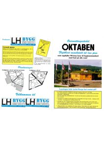 Fotografi av et gulmalt minihotell (Oktaben) med flaggstang og fortau.