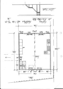 Etasjeplan (Hovedplan) for en bygning med angitte rom (Lager, Kontor), dører, trapp og mål. Under er det også tegnet et snitt av trappen.