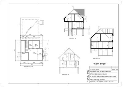 Dette bildet viser en tegning som inneholder både etasjeplaner (PLAN KJELLER) og snittegninger (SNITT A-A, B-B, C-C) for en bolig. Det er også inkludert en teknisk detaljtegning (TEKNISK DETALJ) for en del av konstruksjonen.