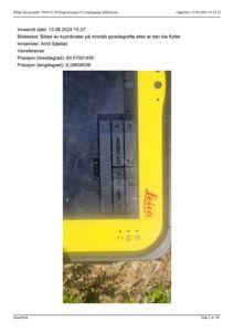 Fotografi av en gulett GPS-enhet (Leica) med koordinater på skjermen, tatt i forbindelse med en byggesak.