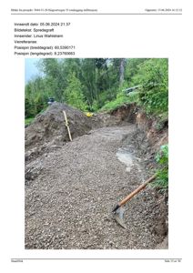 Fotografi av en utgravet spredegrøft med spredegrus på bunn, tatt under et byggearbeid.