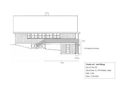 Fasadetegning av en bygning sett fra sør, med mål og beskrivelse av et tilbygg.