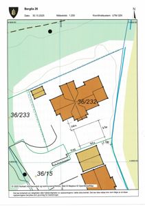 Situasjonsplan for Berglia 26 som viser tomtens grenser, naboeiendommer (36/233, 36/15), bygningsplassering og koordinatsystem.
