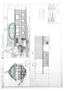 Fasadetegning som viser front- og sidevegg av en bygning med vinduer og takform.