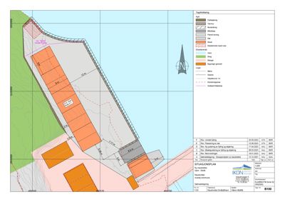 Situasjonsplan som viser tomtens form, bygningens plassering, mål og områder for fylling og utbygging.