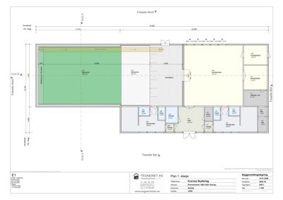 Etasjeplan (Plan 1. etasje) som viser romfordeling, arealer og fasaderetninger for en bygning.