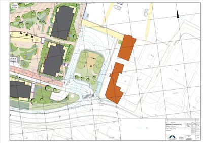 Situasjonsplan som viser tomt, bygninger, veier og beplantning.