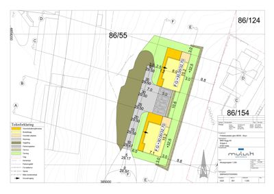 Situasjonsplan som viser tomtens grenser (86/55 og 86/154), bebyggelse, terrengforhold, vegforhold og arealbruk.