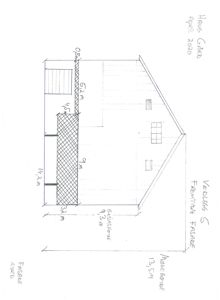 Håndtegnet oppriss av fasade (Vedlegg S) for 'Haus Gard' med mål og vindusoppsett.
