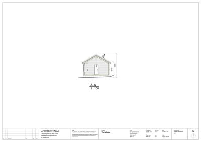 Snittegning (A-A) som viser bygningens tverrsnitt med mål på høyde og bredde.