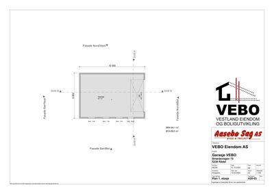 Etasjeplan for en garasje med angitte mål, fasader og snittlinjer.