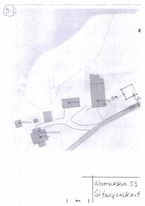 Situasjonskart som viser tomtens beliggenhet, nabolag, høydemålinger og adresse (Neverskku. 53).