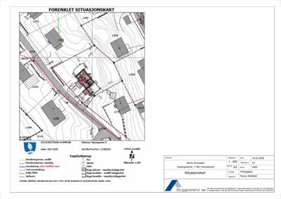 Forenklet situasjonskart som viser tomtens beliggenhet, eiendomsgrenser, nabobebyggelse og topografi.