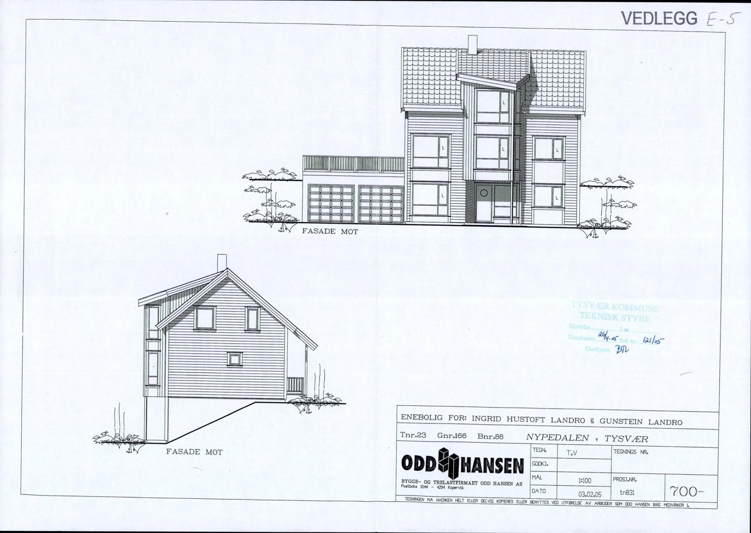 Bildet viser to fasadetegninger (opprikk) av en bygning sett fra ulike vinkler, med tekst 'FASADE MOT' under hver tegning.