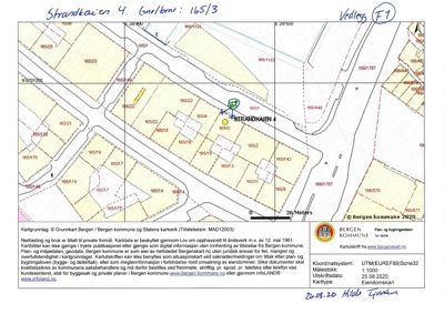 Eierboksplan (situasjonsplan) for Strandkaien 4 i Bergen kommune, som viser eiendomsnummer, grenser og naboeiendommer.