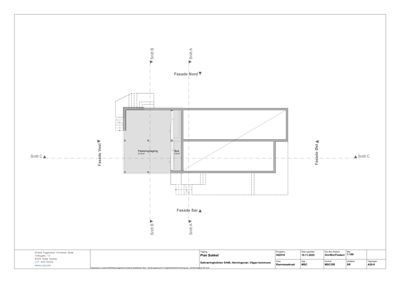 Fasadetegning (opprikk) som viser bygningens utseende sett fra alle fire sider (Nord, Sør, Øst, Vest), med angitte snittlinjer.