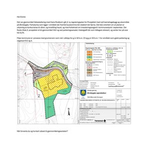 Situasjonsplan som viser tomtens form, bygningsspor, vegareal og reguleringer for et prosjekt på Øvrebygd.