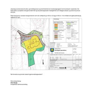 Situasjonsplan som viser tomtens form, grenser, og plassering av bygninger og vegare i forhold til omgivelsene.