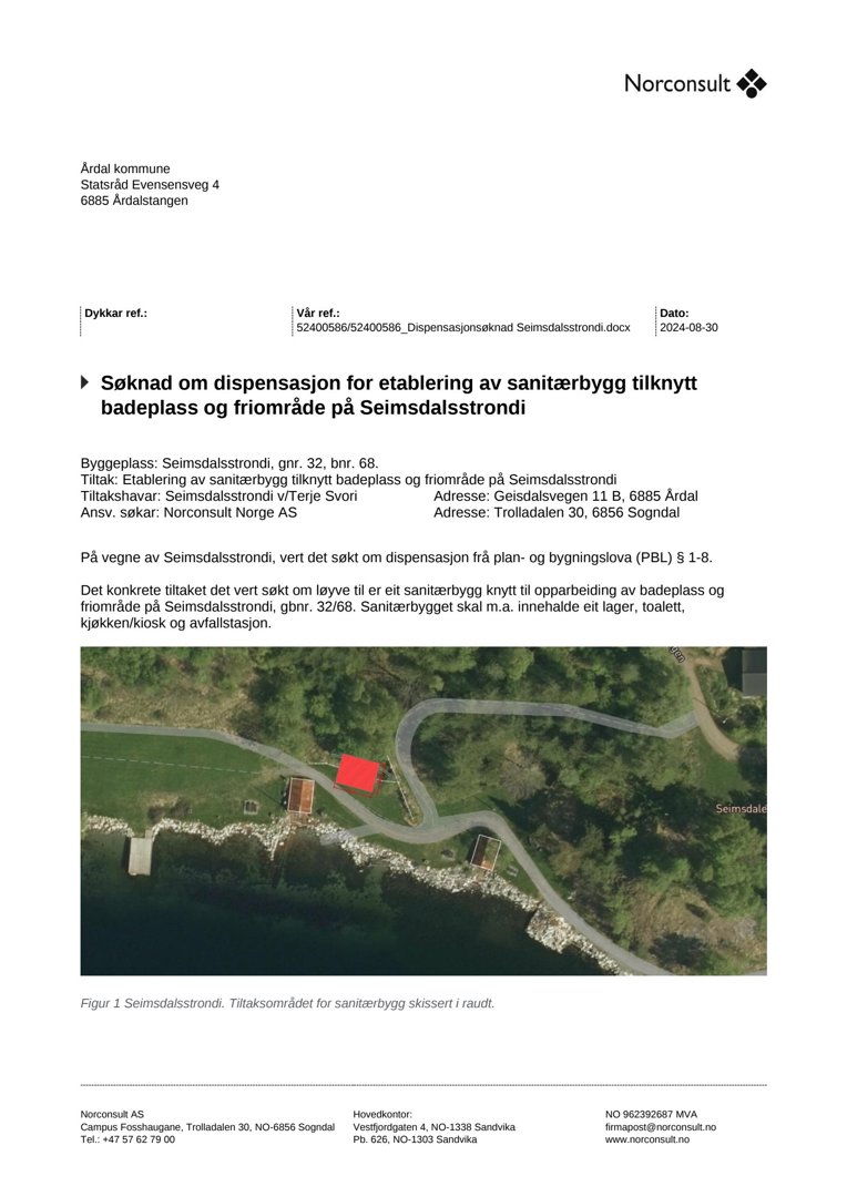 Luftfoto av et område med en markert byggeplass (rødt firkantet område) og omgivelsene.