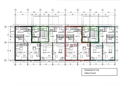 Plantegning som viser romfordeling, mål og etasjer for to leiligheter (Snr. 15 og 16) i et fleretasjes bygg.