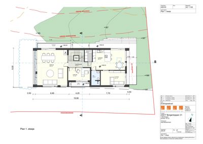 Etasjeplan (Plan 1. etasje) som viser romfordeling, mål og høydeforskjeller for en bolig.