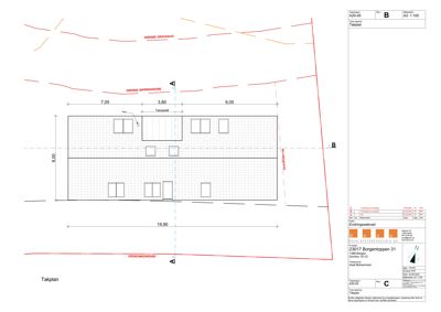 Takplan med romfordeling og mål for en bygning