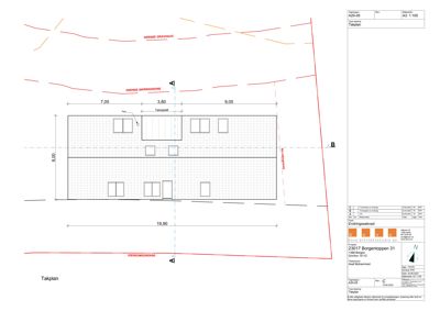 Takplan med romfordeling og mål på etasjen
