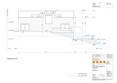 Fasadetegning av bygning sett fra nord-vest med høyde- og avstandsmålinger.