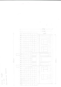 En håndtegnet fasadetegning (opprikk) av en bygning sett fra vest, med mål og detaljer for vinduer og tak.