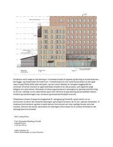Et fasadeopprikk (skisse) som viser fasaden til en bygning med merking av materialer og dimensjoner.