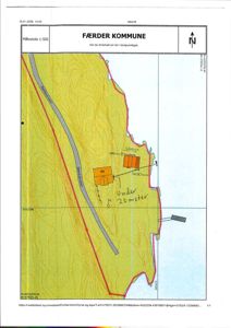 Situasjonsplan fra Færder kommune som viser tomtens form, grenser, høydekurver, en vei (Bakkeveien) og plassering av to bygninger.