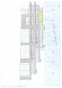 Fasadetegning som viser bygningens utseende fra siden, med markerte etasjer og en notis om garasje.