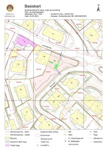Basiskart (situasjonsplan) som viser eiendomsgrenser, bygninger, vegnett og topografi for et område i Bergen.