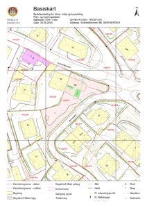Basiskart (situasjonsplan) som viser eiendomsgrenser, bygninger, vegnett og topografi for Svartediksv. 9B.