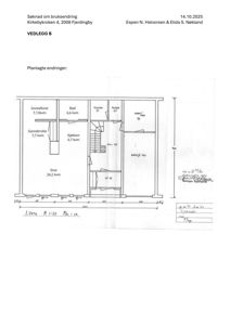 Etasjeplan som viser romfordeling (stue, kjøkken, bad, sovealkove) og mål i en bolig.