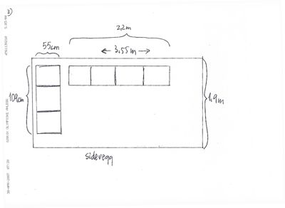 En håndtegnet detaljtegning som viser dimensjoner (55cm, 109cm, 2,2m, 3,55m, 4,9m) og plassering av elementer (sidevegg) i en konstruksjon.