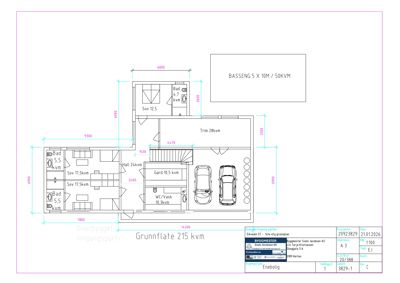 Etasjeplan (Grunnflate) som viser romfordeling, dimensjoner og plassering av kjøretøy i garasje.
