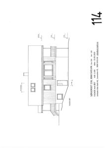 Fasadetegning av en bygning sett fra øst, med mål og detaljer.