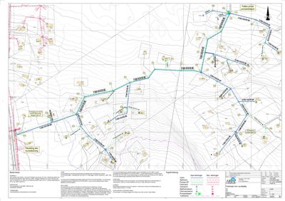 Situasjonsplan som viser vann- og avløpssystemet for et område, inkludert ledninger, pumper, og tilknytning til eksisterende infrastruktur.