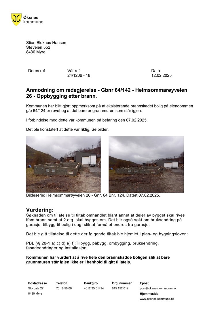 To fotografier av en bygning eller konstruksjon, inkludert i en kommunal anmodning om redegjørelse etter brann.